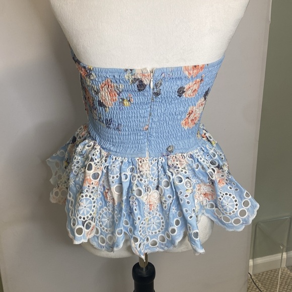 Lacy peplum strapless top - Picture 3 of 4